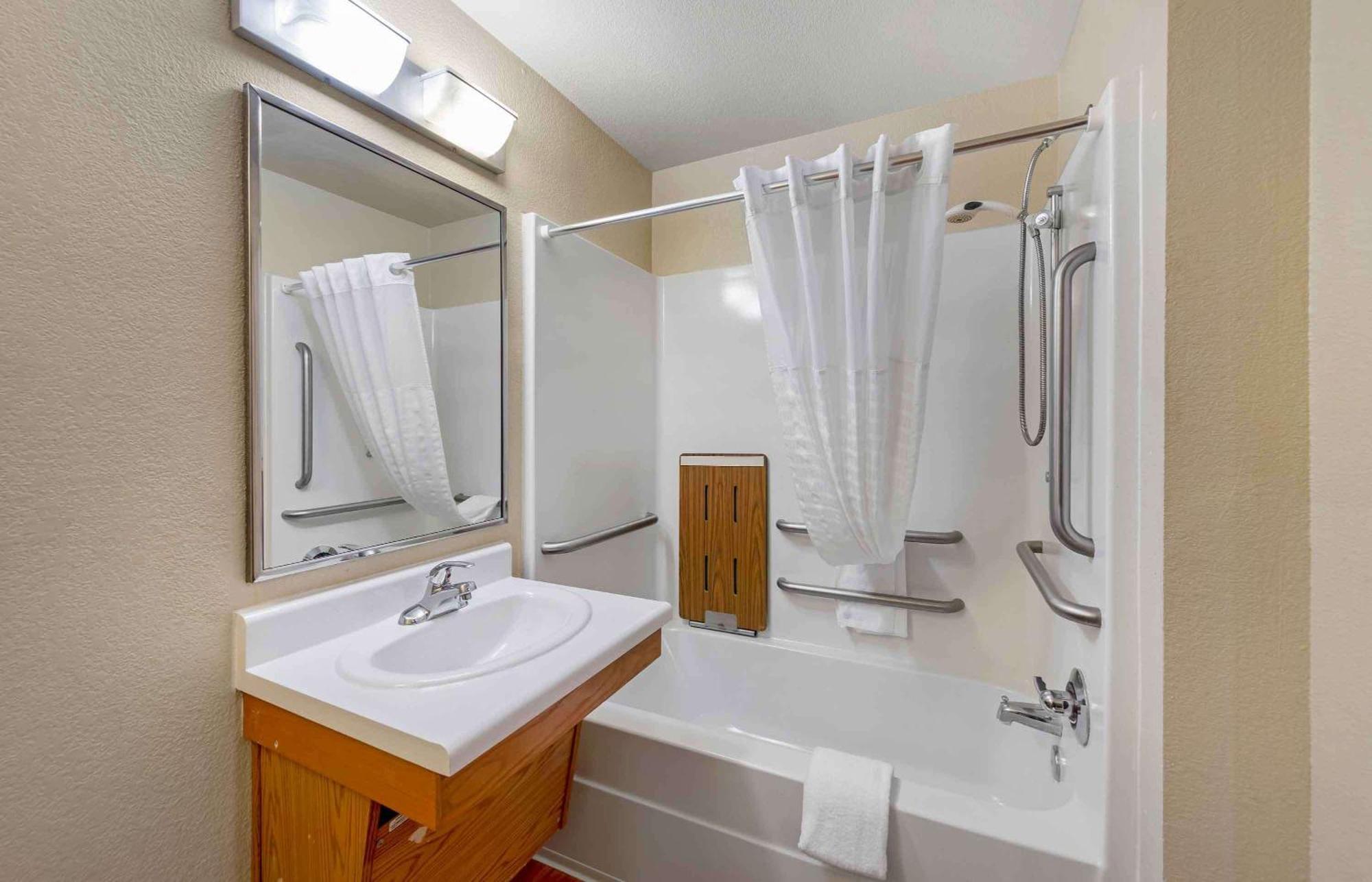 Extended Stay America Select Suites - Fayetteville - Cliffdale Bagian luar foto