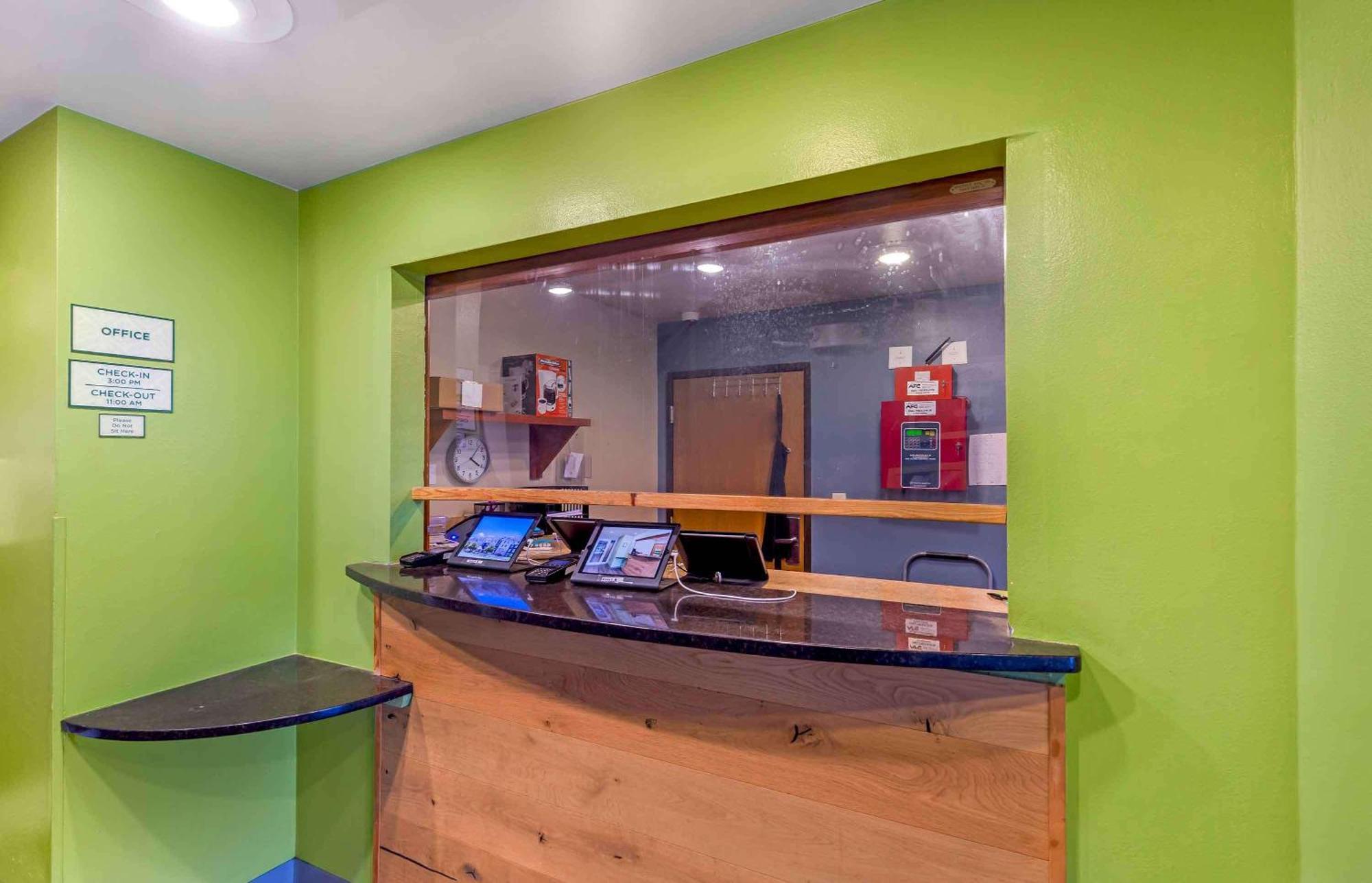Extended Stay America Select Suites - Fayetteville - Cliffdale Bagian luar foto